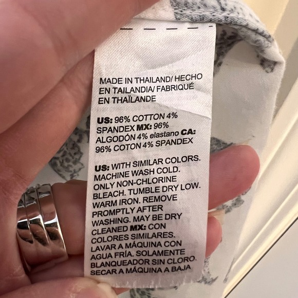 Chicos Chic‎ Stretch No Iron Cheetah Print Button Down Tunic Size 2/Large/12 - Picture 11 of 15